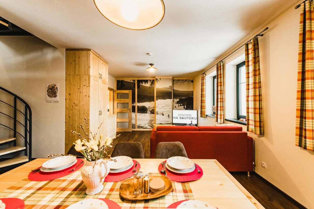 Na Soutoku - Breznik Apartment